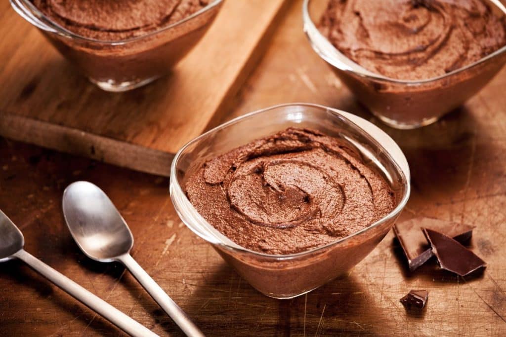 Prove hoje essa sobremesa incrível de mousse de chocolate! Você vai amar!