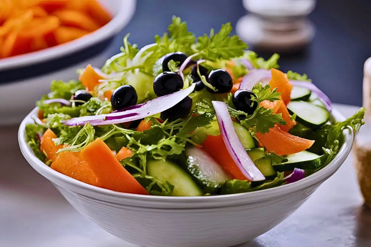 Salada de Almeirão: 7 Combinações Deliciosas para Você Provar!