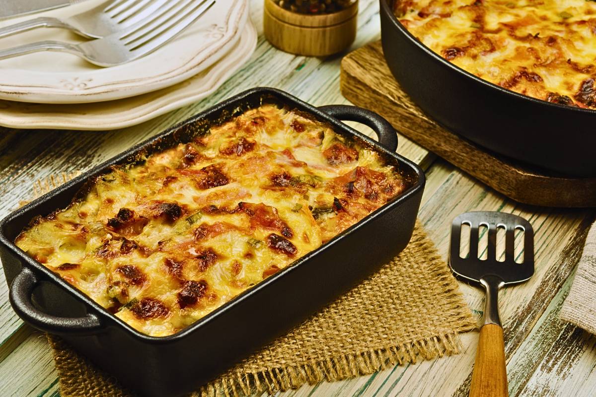 Delícia Dourada: Gratinado de Batata com Queijo Parmesão!