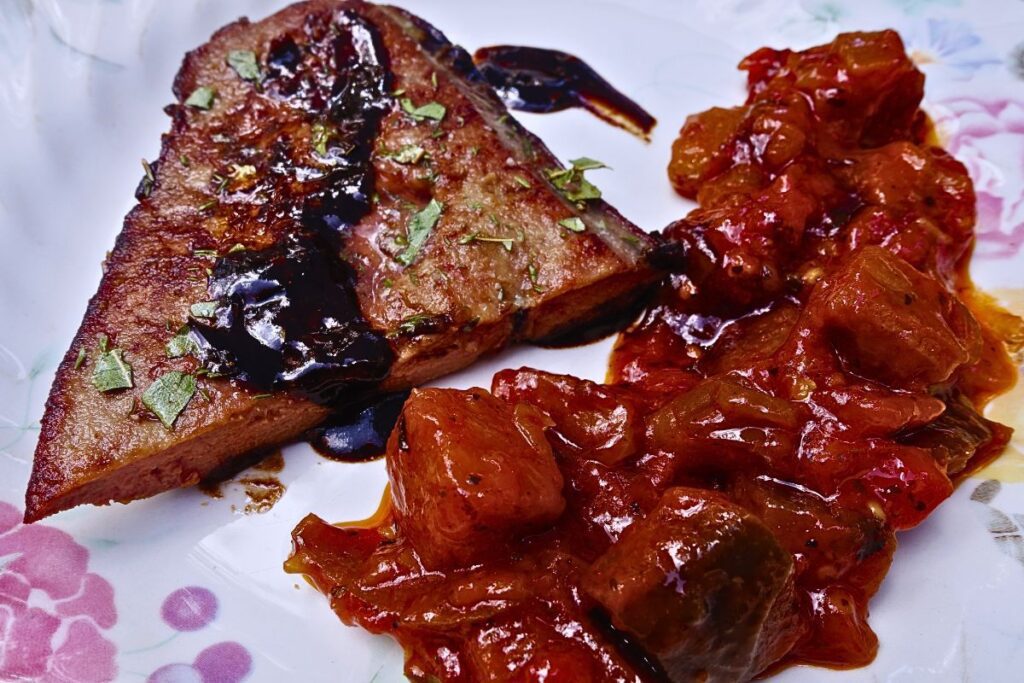 Transforme o Tradicional Bife de Fígado em uma Experiência Gourmet com Molho de Vinagre Balsâmico!