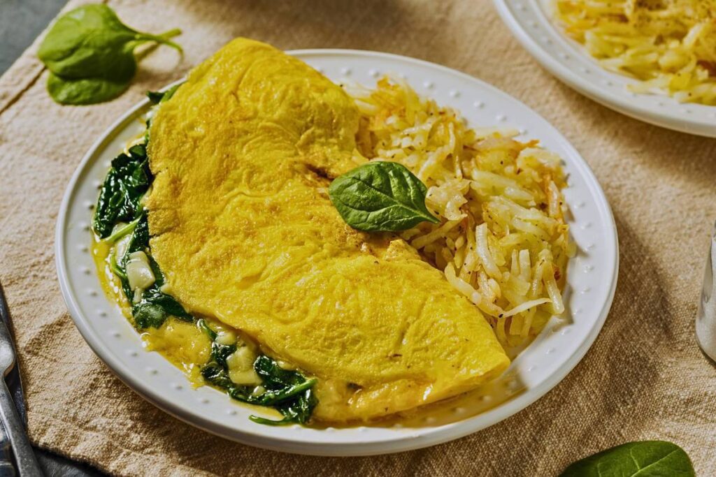 Desperte seus Sentidos com a Omelete de Espinafre e Queijo Feta: Uma Combinação Perfeita de Sabor e Nutrição!