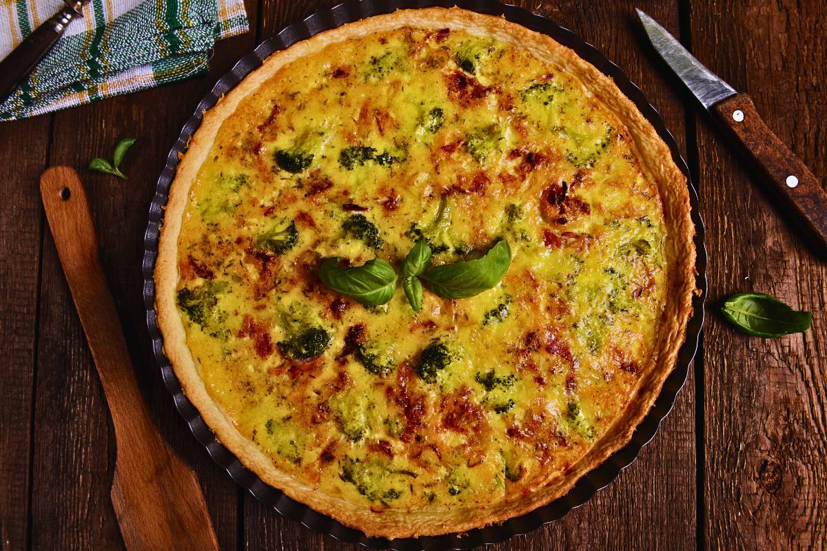 Quiche de Bacon sem Massa: Sabor e Praticidade numa Receita!