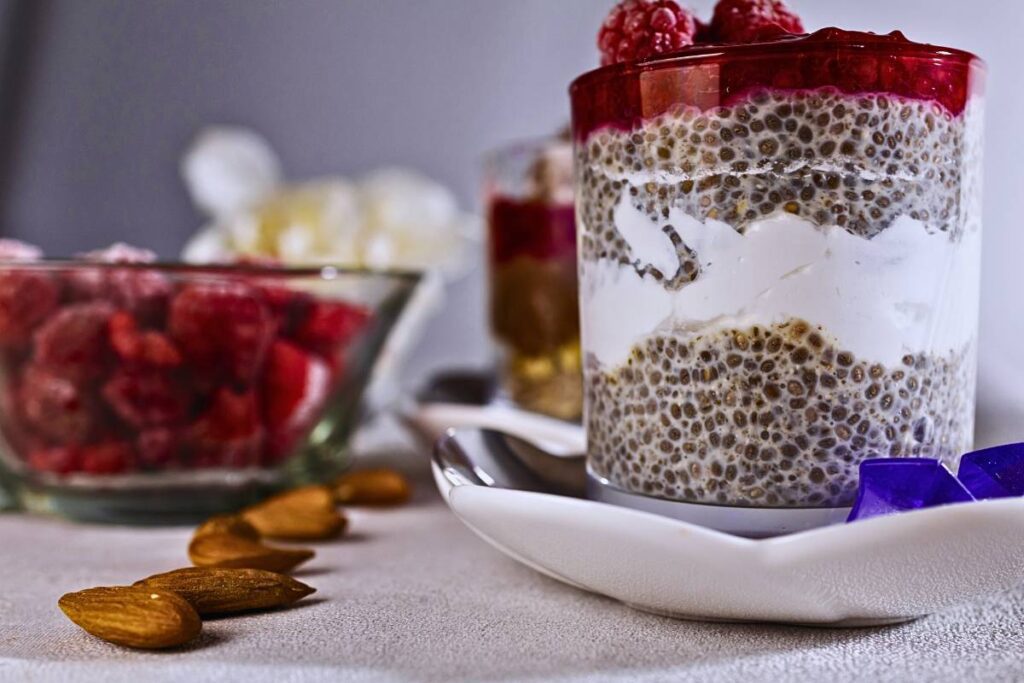 Surpresa Instantânea: Pudim de Chia Sabor Framboesa, Rápido e Nutritivo!