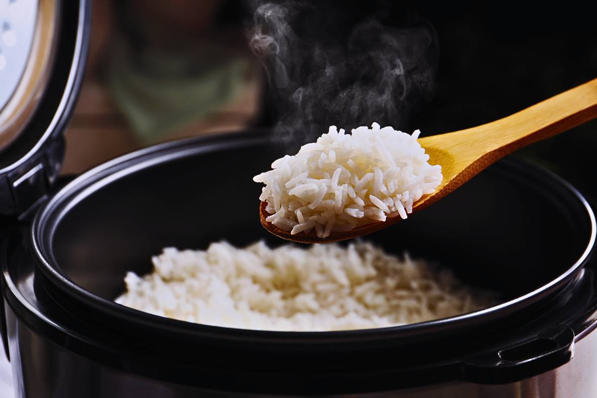 Como fazer: Arroz na Panela Elétrica! Dicas e Truques de Sucesso!