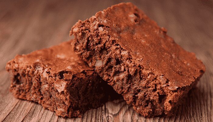 Veja como é fácil fazer esses deliciosos Brownies de Chocolate Light! Surpreenda-se, faça agora!