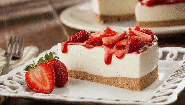 Surpreenda-se com essa deliciosa receita de Cheesecake de morango diet! Você vai amar! Confira!