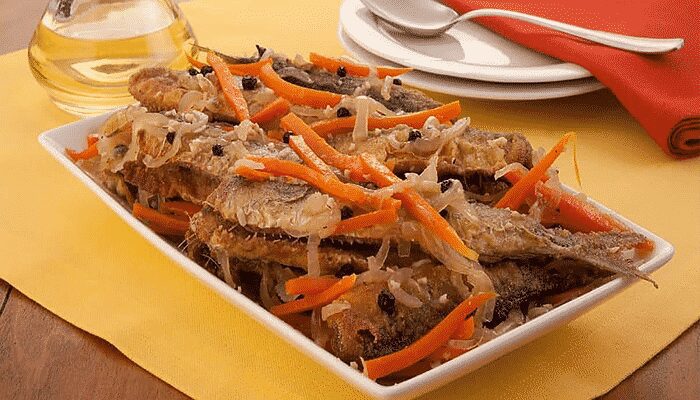 Aprenda a fazer esse delicioso molho escabeche de sardinha! Simples e fáceis de fazer! Você vai amar!
