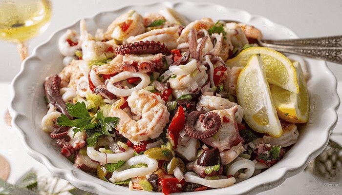 Você vai amar essa saborosa salada de frutos do mar! Simples e fácil de fazer! Venha conferir!