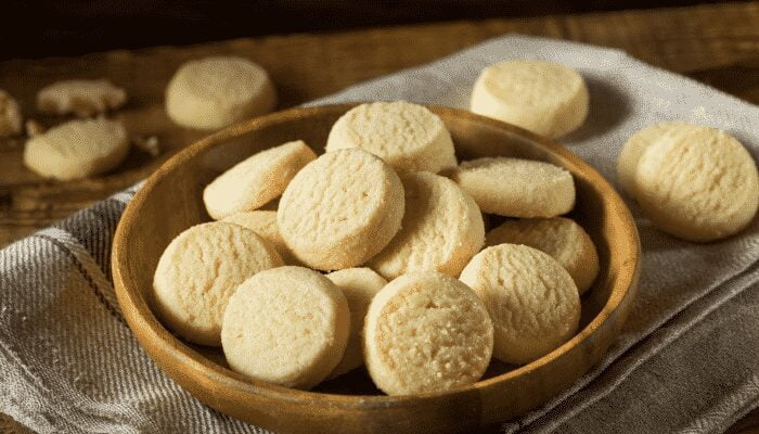 Aprenda a preparar um delicioso biscoito amanteigado! Ele encantou todos da minha família! Venha Conferir!