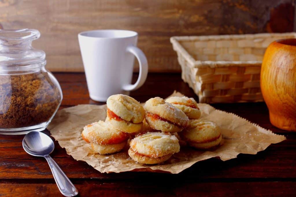 Venha conferir essa receita deliciosa de biscoitos casadinhos de soja, simples e fáceis de fazer! Você vai adorar!