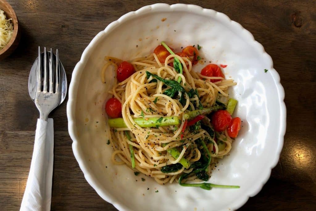 Experimente essa receita fantástica de espaguete vegetariano, é muito fácil e rápida de fazer, você vai adorar!