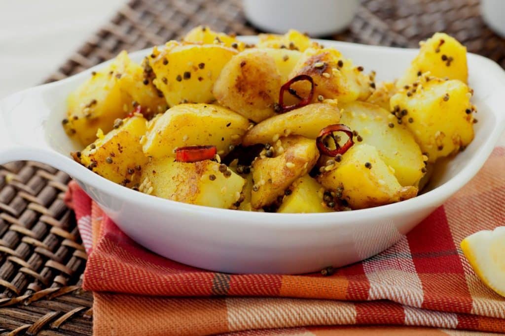 Que tal preparar essas deliciosas batatas com soja e gergelim? Você e sua família vão amar!