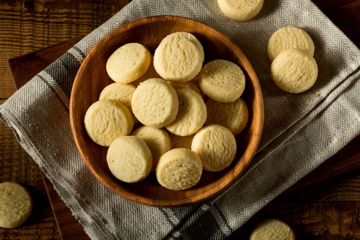 Fantásticos Biscoitinhos de Nata! Já faz o café!