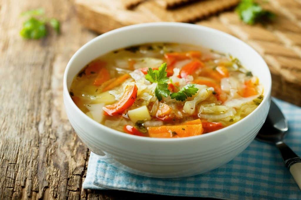 Venha conferir essa maravilhosa receita de sopa mediterrânea de tilápia! É uma delícia, aproveite!