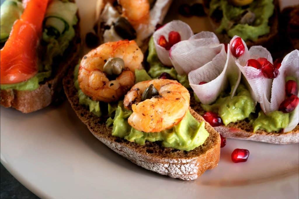 Prove hoje esse incrível lanche de camarão na baguete! Surpreenda-se!