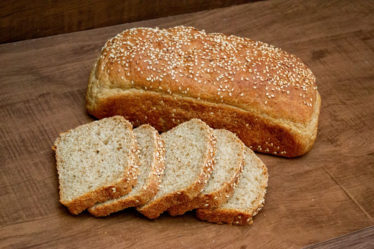 Pão integral caseiro! Para um café delicioso!