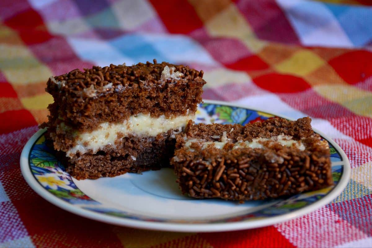 Receita de Bolo de Prestígio! Tem alguém servido aí?