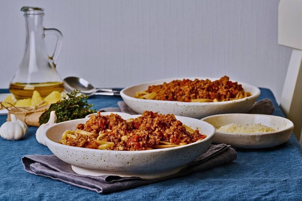 Quase ninguém conhece esse segredo! Faça linguine à bolonhesa assim da próxima vez!