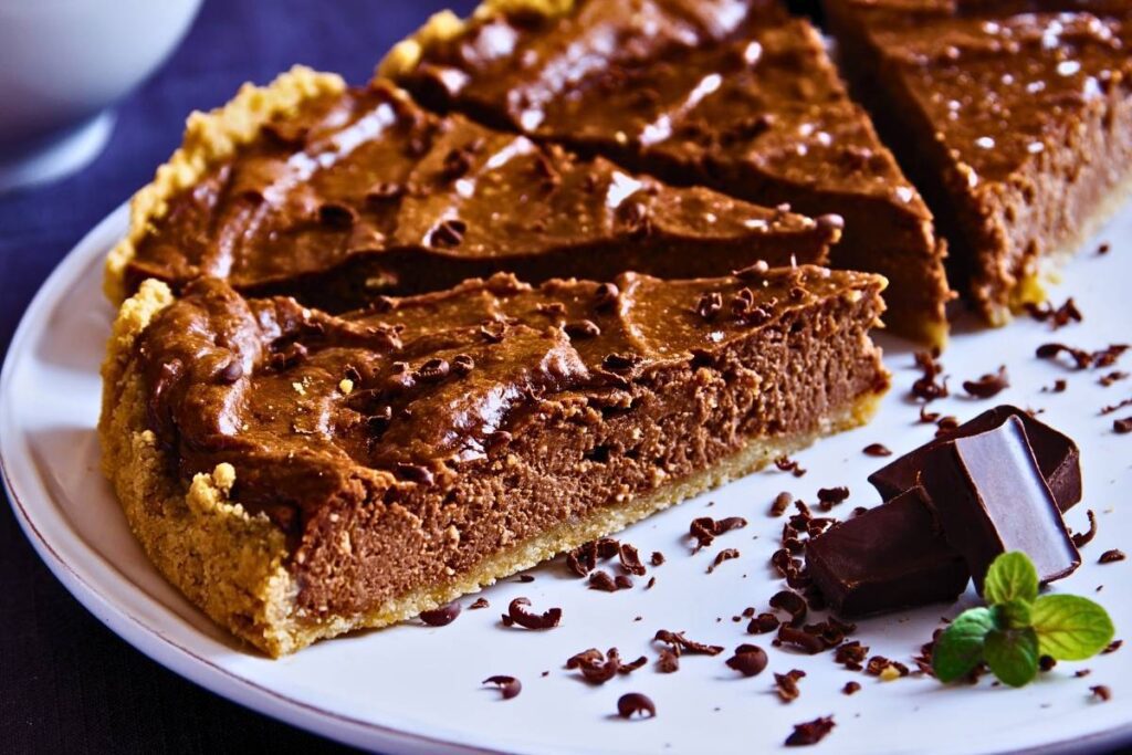 A sobremesa dos sonhos: Torta Fudge de Chocolate, em uma receita fácil. Venha conferir!