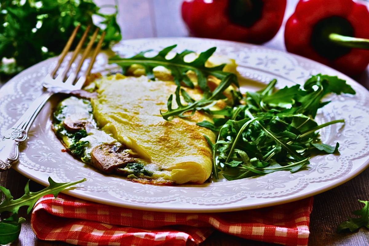 Omelete com Espinafre e Cogumelos: Uma Opção Nutritiva!