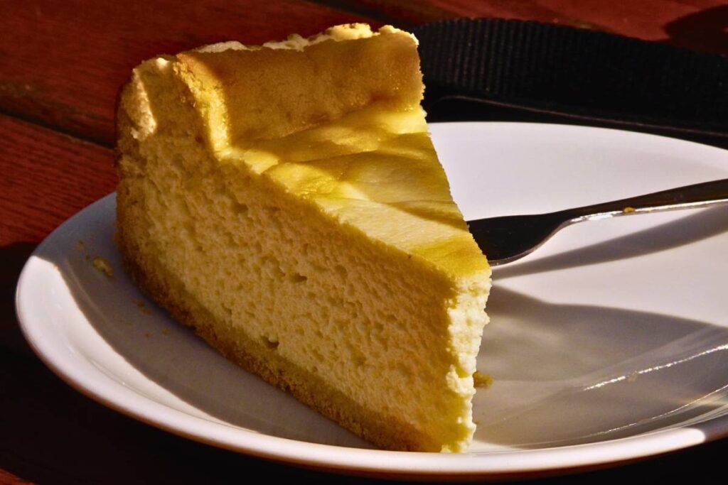 Você vai adorar esta sobremesa celestial. Cheesecake na AirFryer é o equilíbrio perfeito entre suavidade e crocância, com um toque de indulgência.