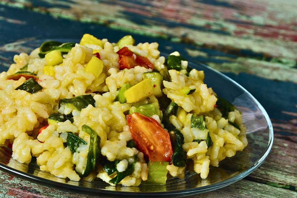 Risoto de Tomate e Espinafre para Inovar na Cozinha! Confira!