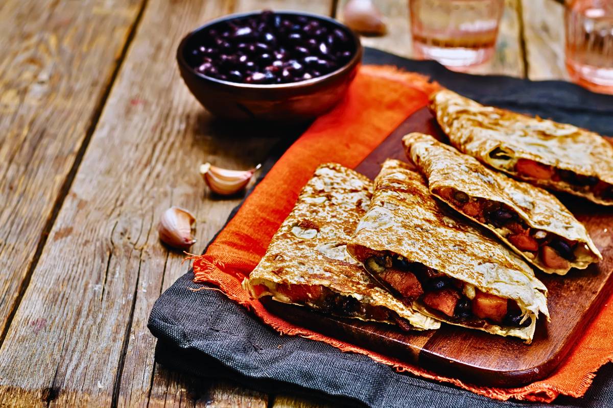 Tacos de Batata Doce e Feijão Preto: Uma Explosão de Sabores!