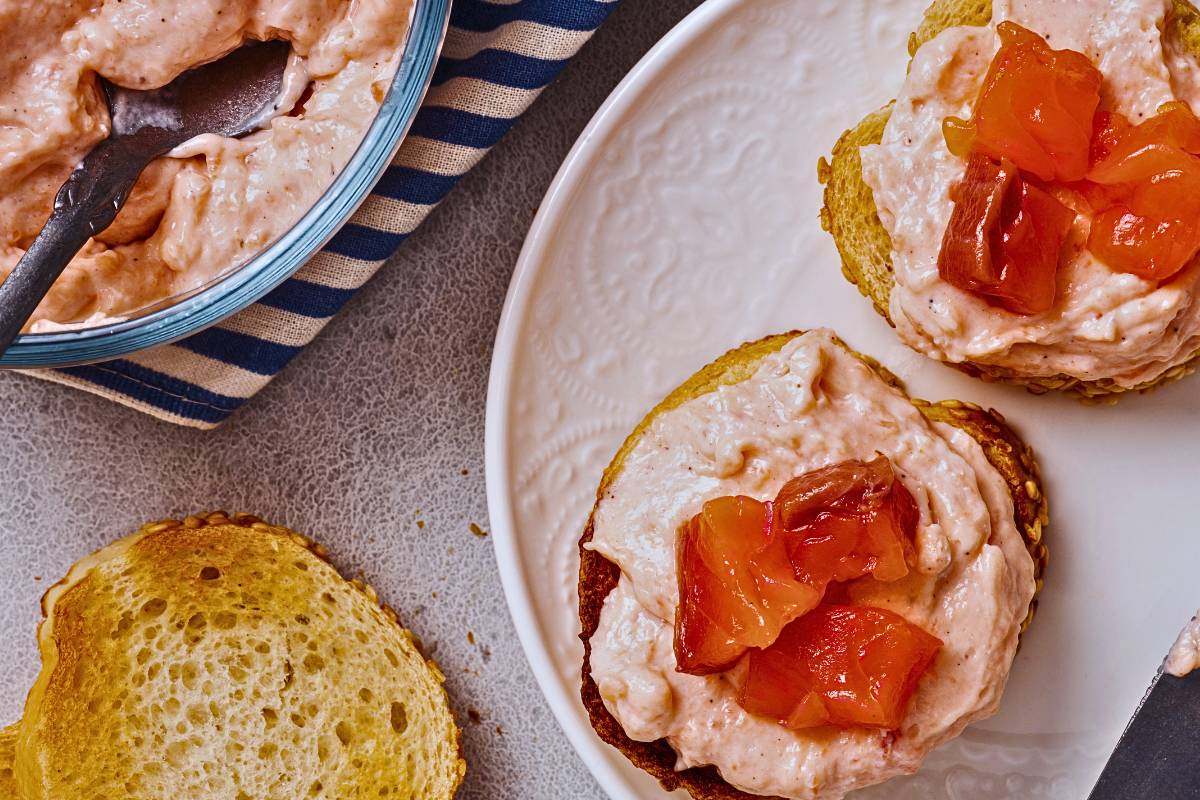 Toque Gourmet: Patê de Salmão Defumado com Cream Cheese!