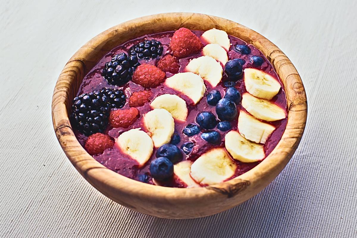 Smoothie Bowl de Açaí e Banana: Uma Explosão de Energia!