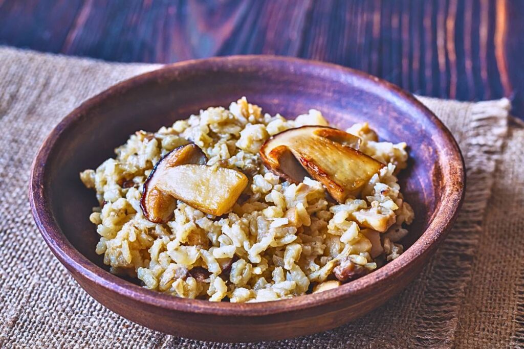 Desperte Seus Sentidos com o Risoto de Cogumelos e Arroz Arborio: Uma Experiência Gastronômica Inesquecível!