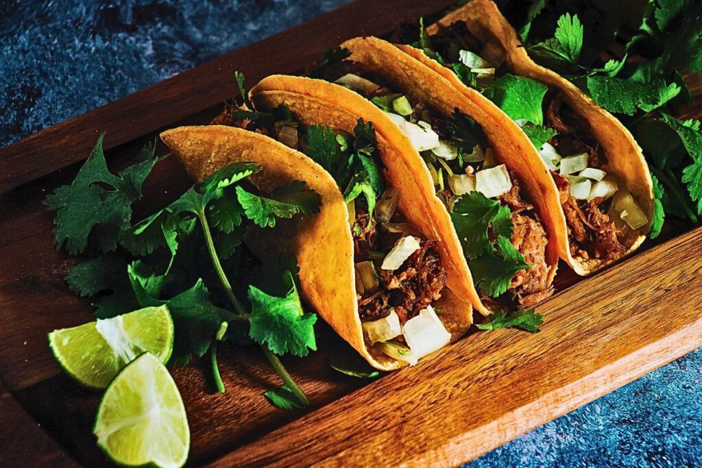 Descubra a Perfeita Harmonia entre Sabor e Saúde com Nossos Tacos de Alface e Carne Moída Magra!