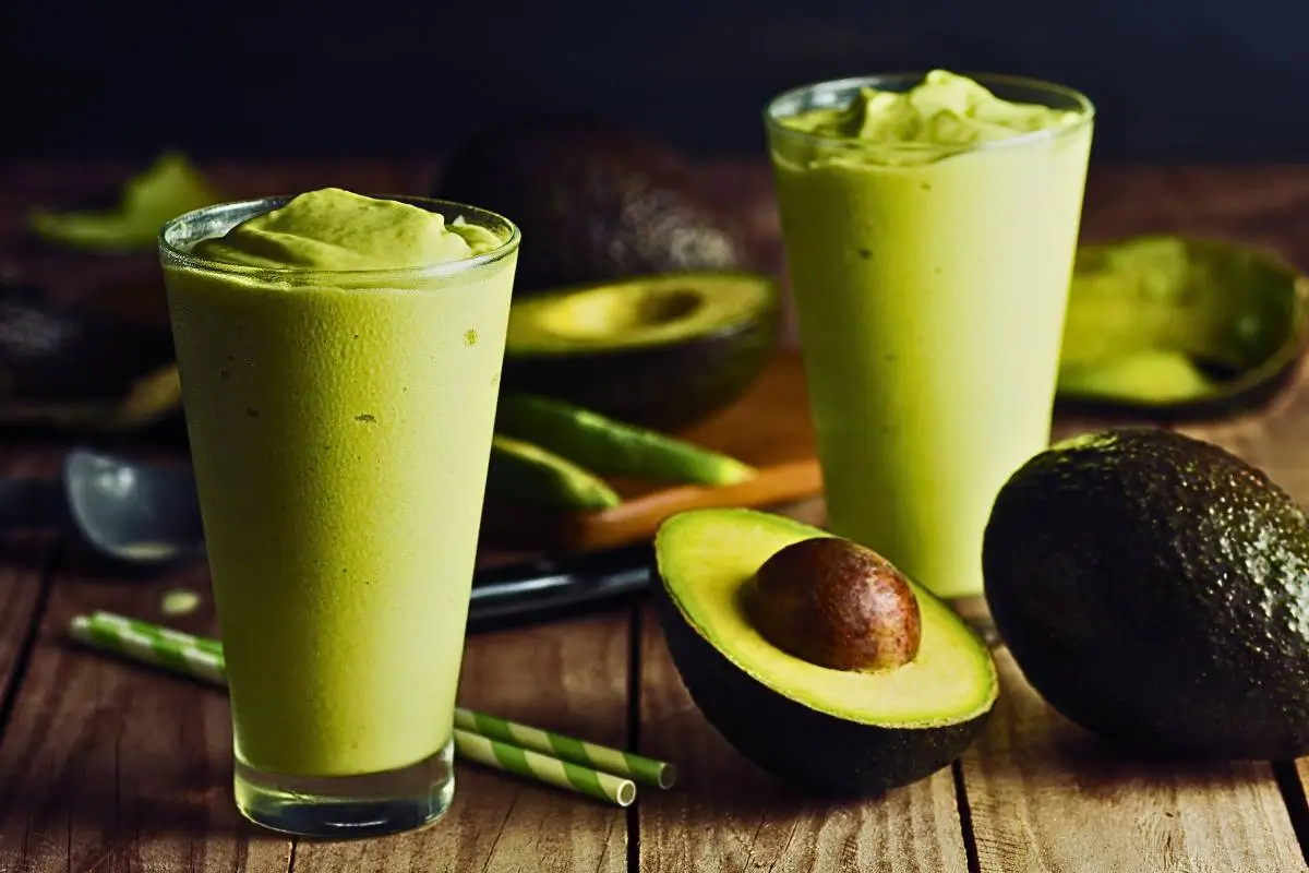 Transforme seu Café da Manhã com a Deliciosa Vitamina de Abacate!