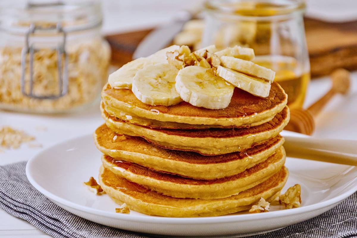 Panquecas de Aveia com Compota de Maçã: Combinação Perfeita!