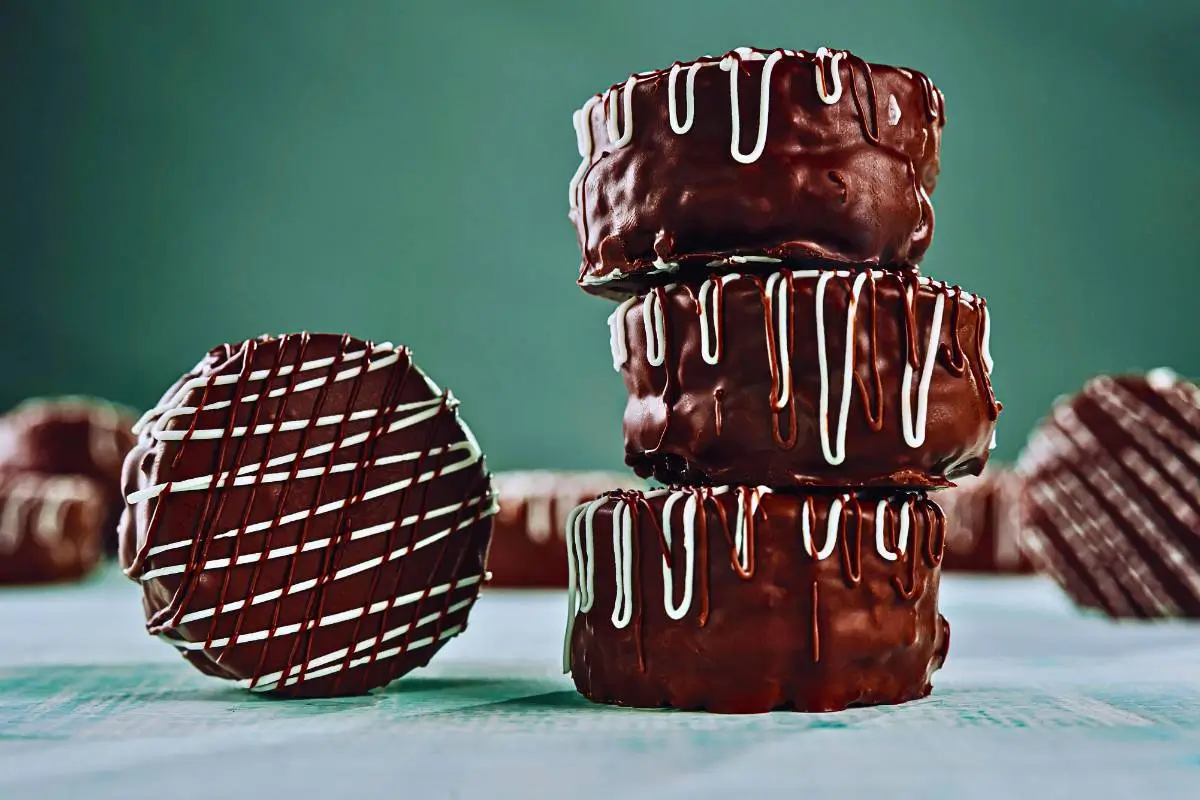 Pão de Mel Coberto por Chocolate: Irresistível em Cada Pedacinho!