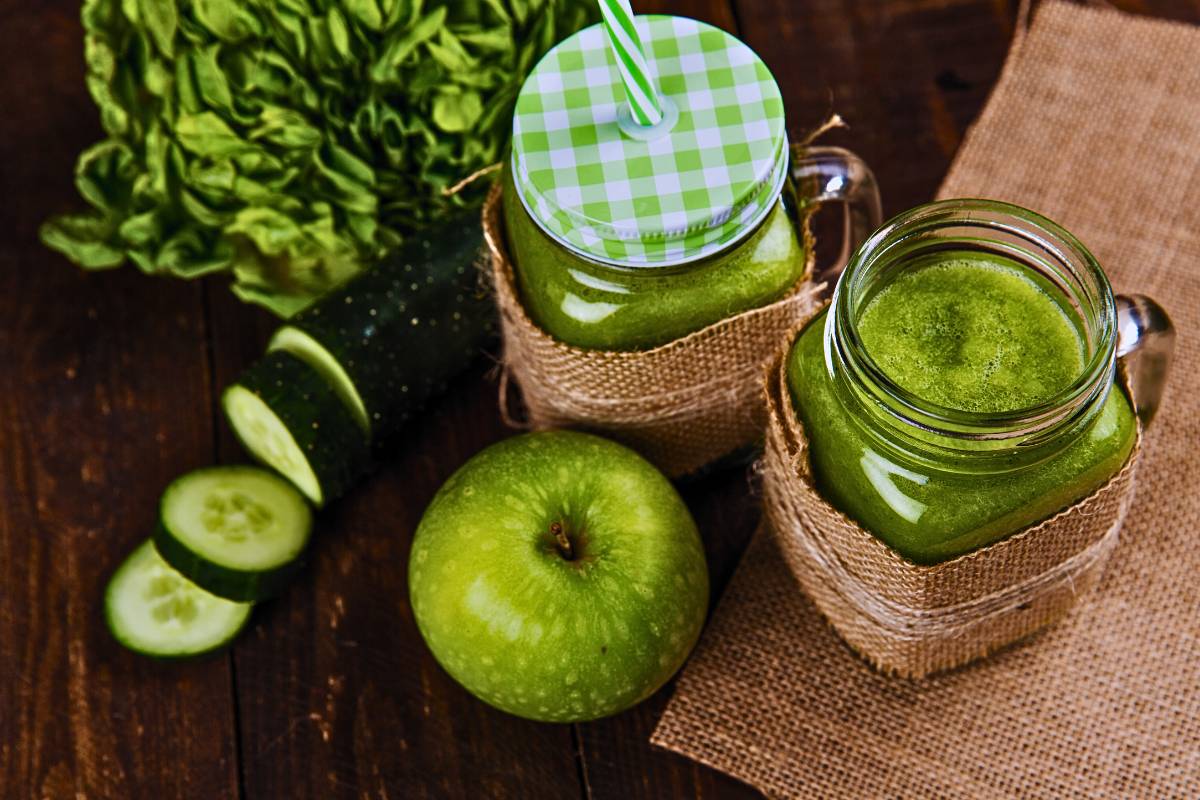 Transforme Seu Dia com o Suco de Maçã Verde e Detox Natural!