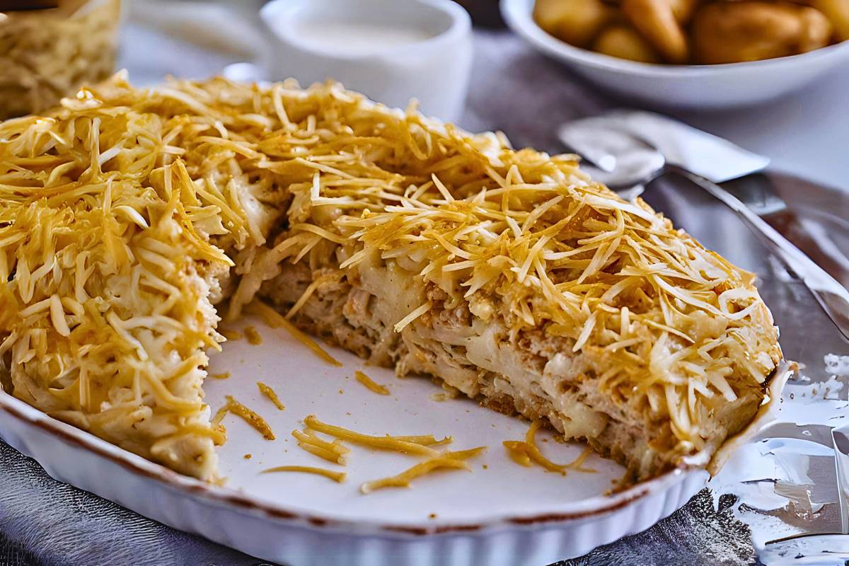 Delícia em Camadas: Torta de Pão de Forma com Toque Especial!