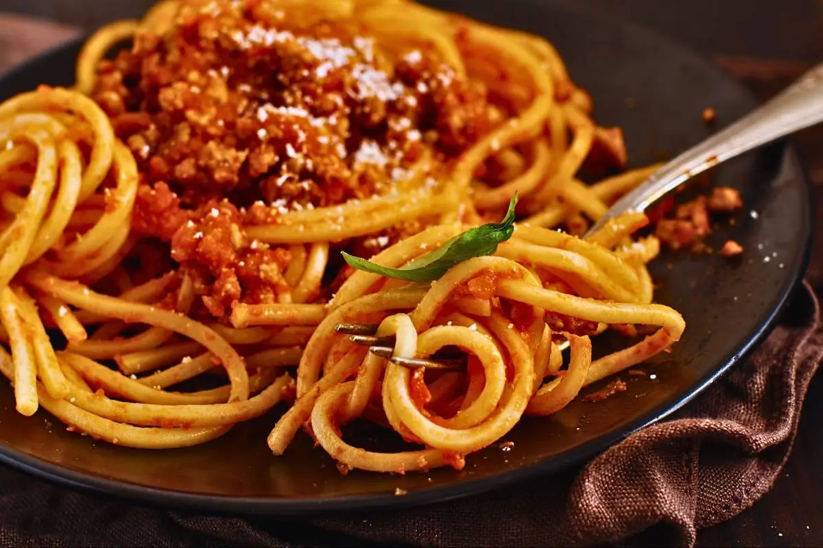 Descubra a Simplicidade da Pasta ao Molho de Tomate