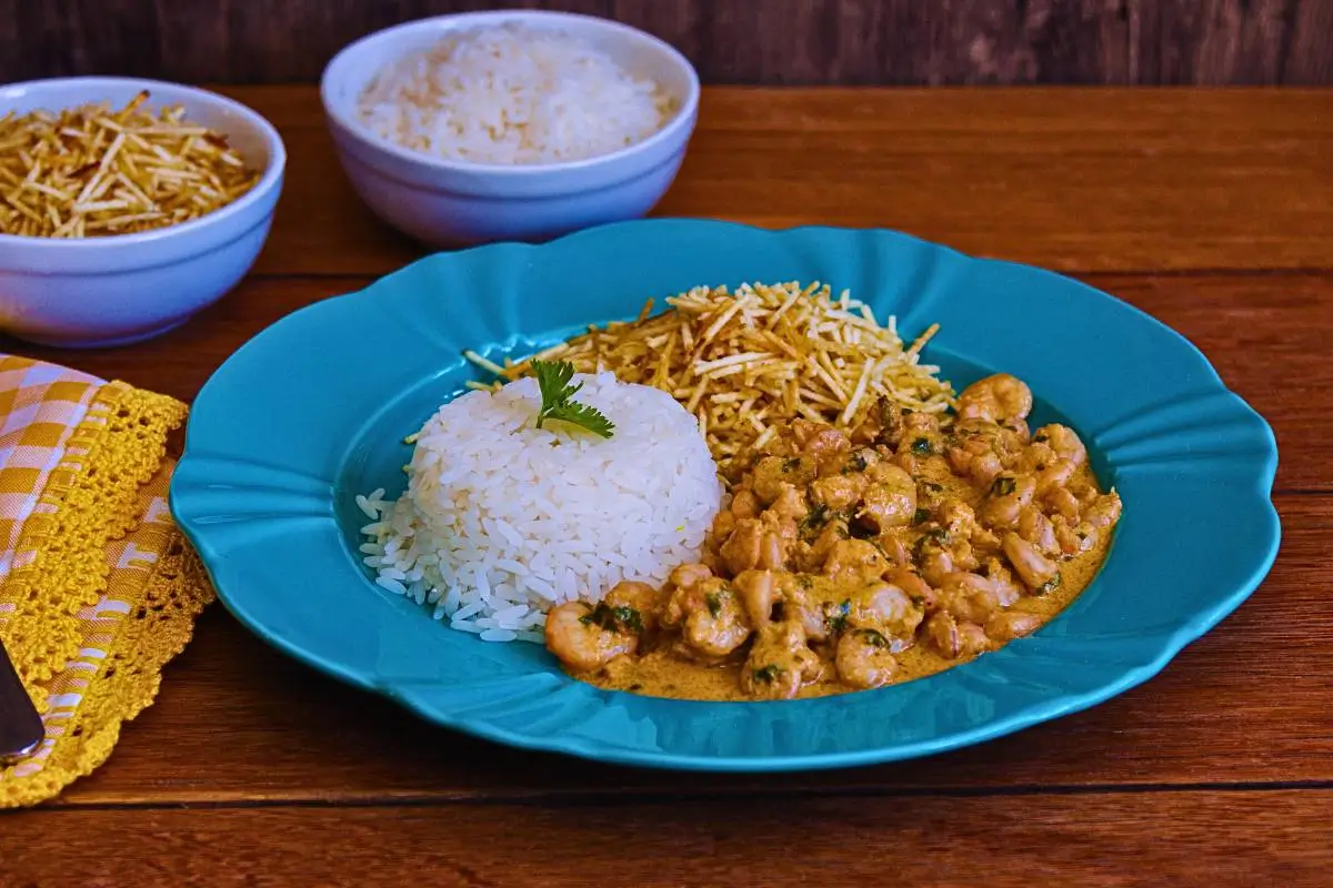 Descubra o Sabor do Mar com Estrogonofe de Camarão!