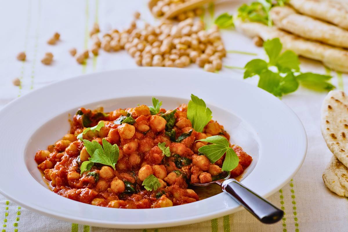 Delícias da Cozinha: Curry de Grão de Bico e Espinafre Irresistível!