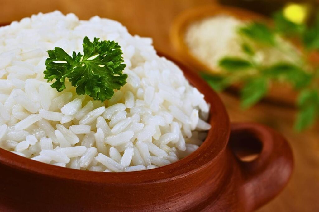 Arroz de Micro-ondas Simples: A Solução Perfeita para Dias Atarefados!
