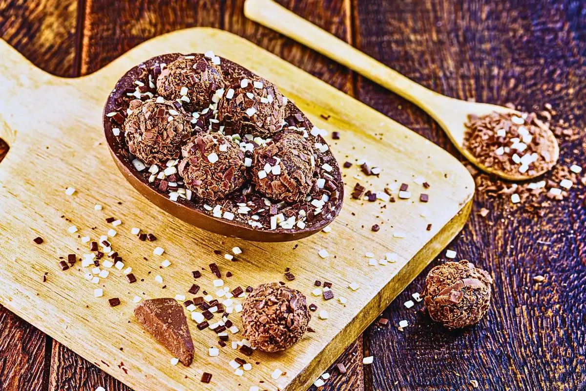 Ovos de Chocolate com Amêndoas e Cranberries Zero Açúcar: Puro Prazer Sem Culpa!