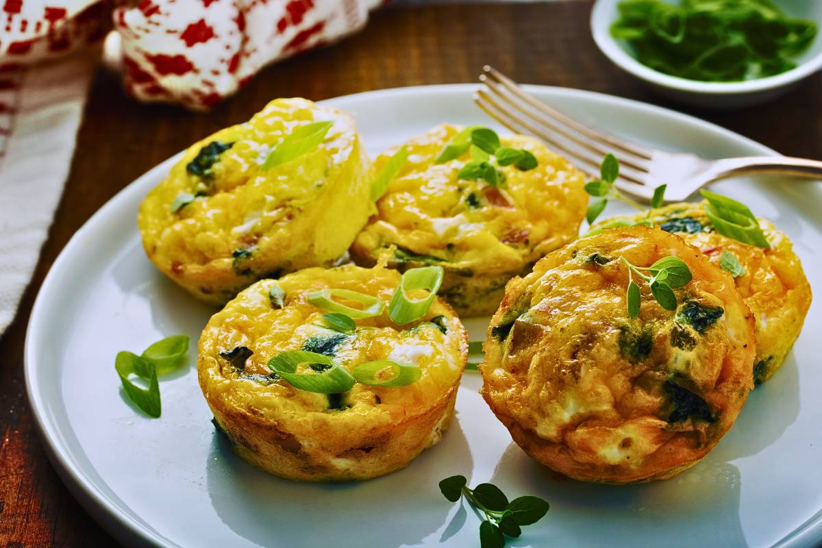 Deliciosas e Saudáveis: Mini Quiches Low Carb de Legumes!