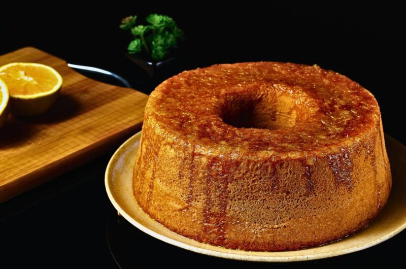 Receita de Bolo de Laranja com Calda de Gengibre