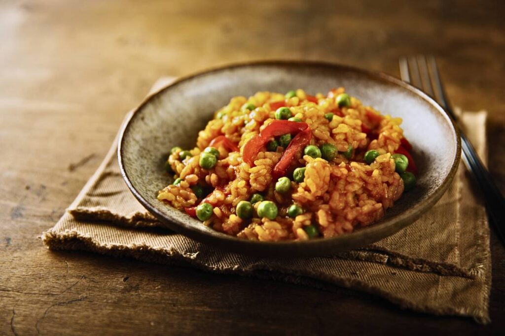 Saboreie a Natureza: Paella Vegetariana, uma Viagem Gastronômica Inesquecível!