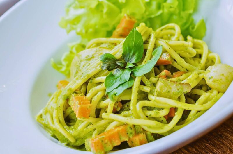 Receita de Espaguete de Cenoura ao Molho Pesto