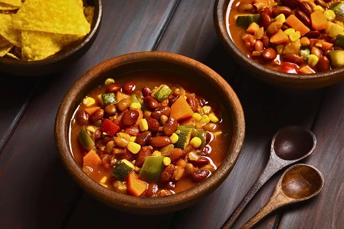 Delicioso Chili Vegano: Prático e Rico em Nutrientes!