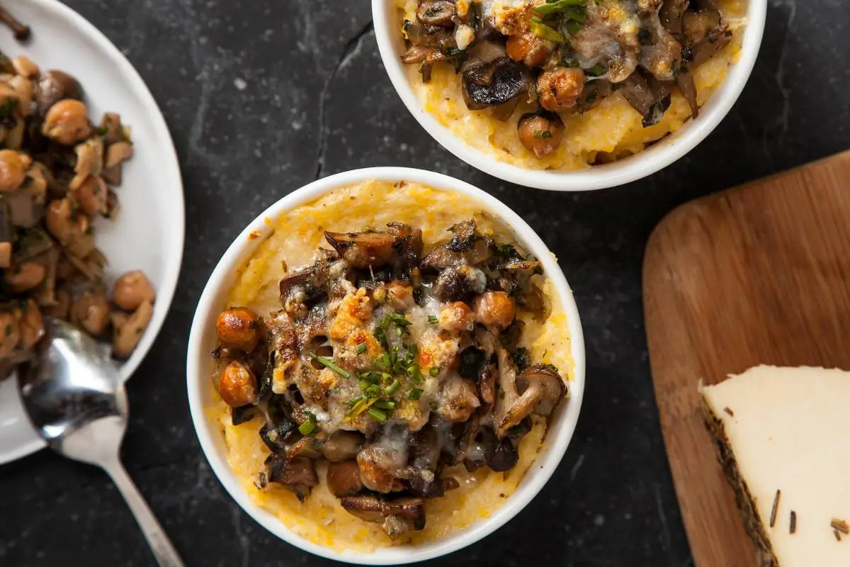 Surpreenda-se com a Deliciosa Canjiquinha Grelhada com Cogumelos: Uma Combinação Perfeita!