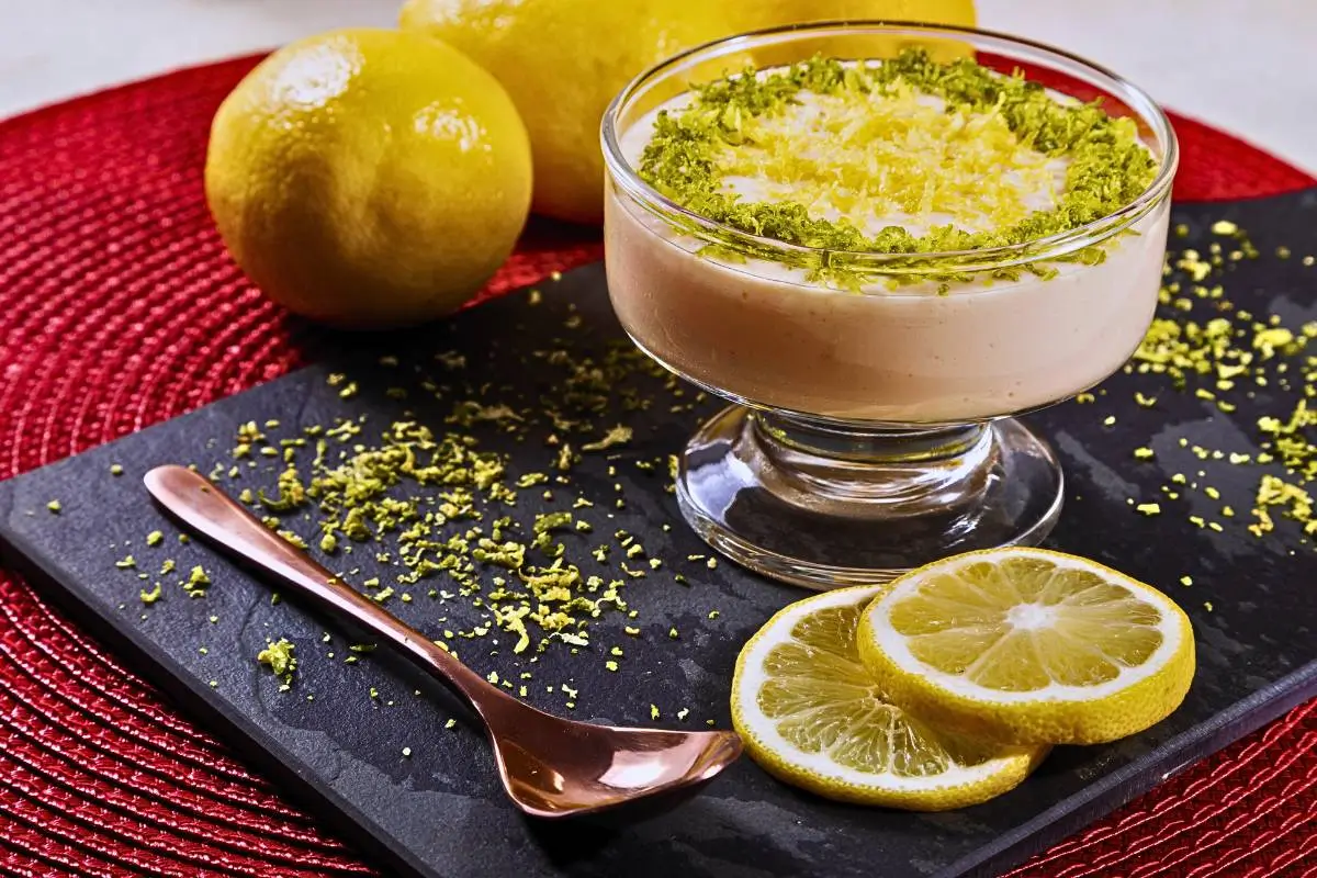 Mousse com Raspas de Limão: A Sobremesa Refrescante que Você Precisava!