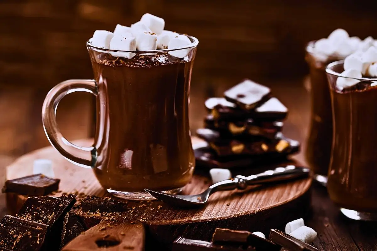 Chocolate Quente com Tequila: A Bebida Perfeita para Noites Frias!