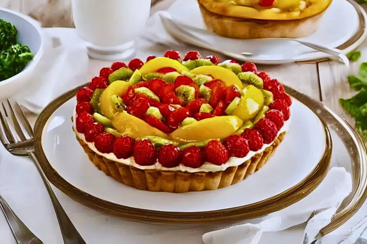 Torta de Frutas: Delicadeza e Frescor em Cada Mordida!